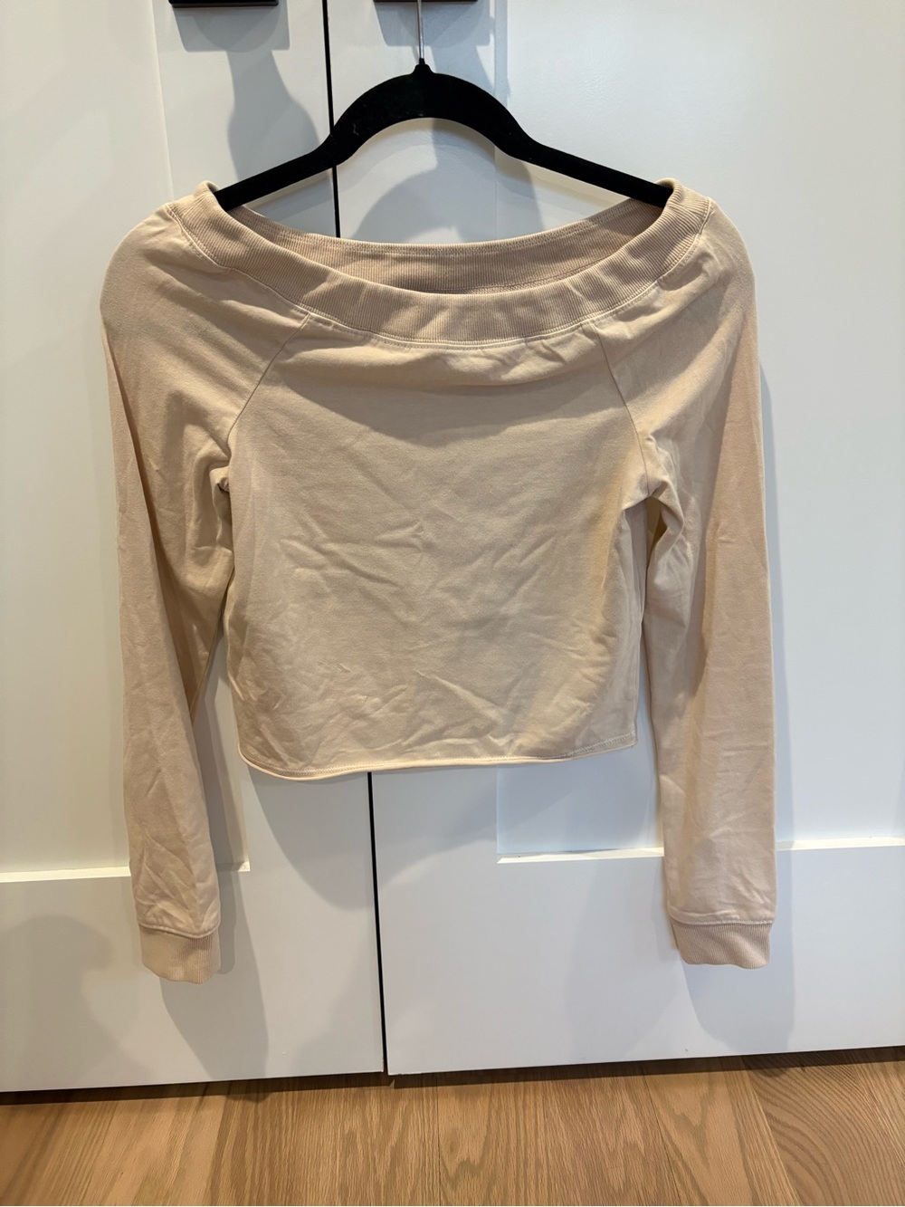 Free People Off-Shoulder Long Sleeve Crop Top - size medium